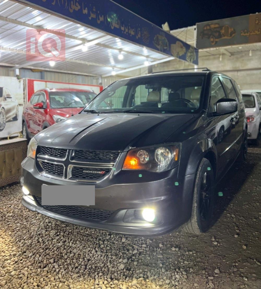 دودج جراند كارافان